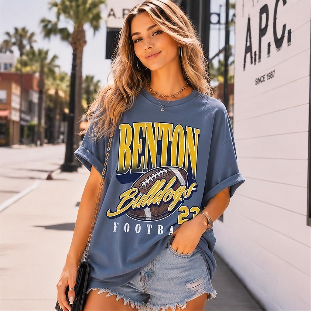 Vintage 90s Football T-Shirt